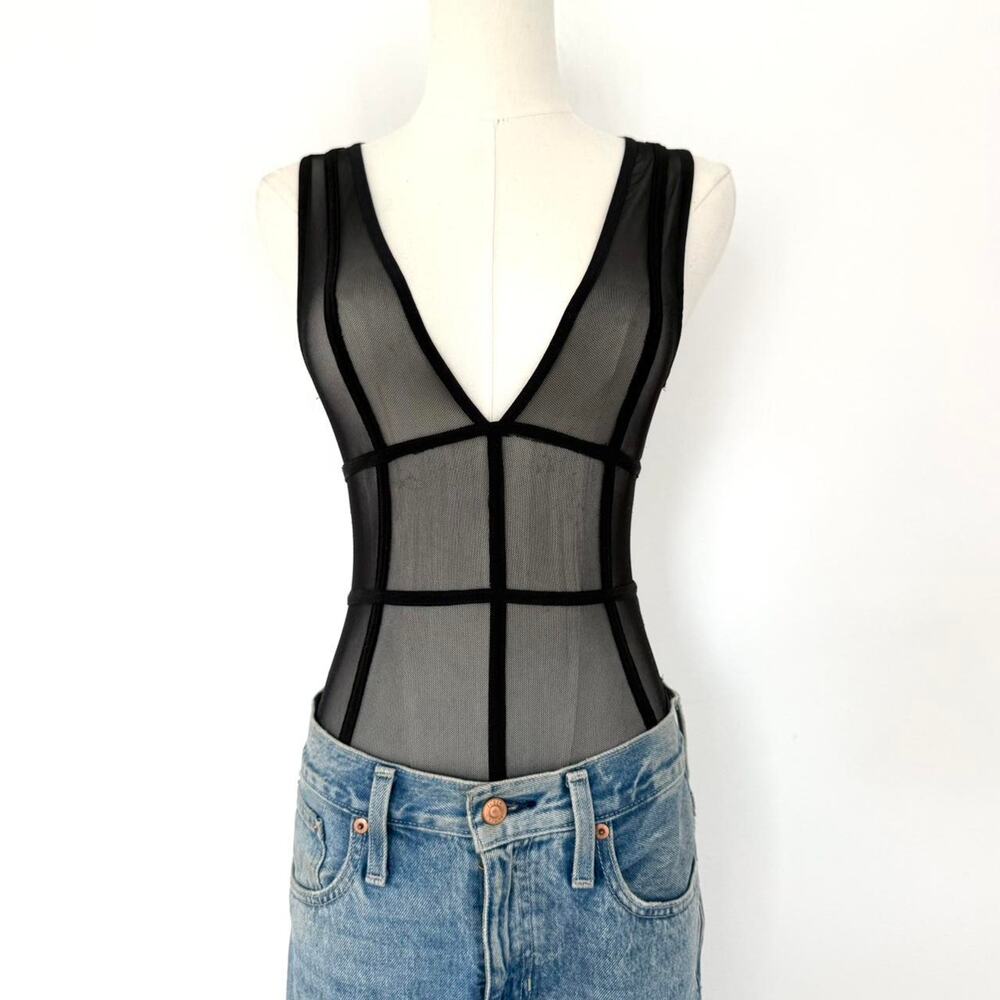 Y2K V-NECK MESH BODYSUIT